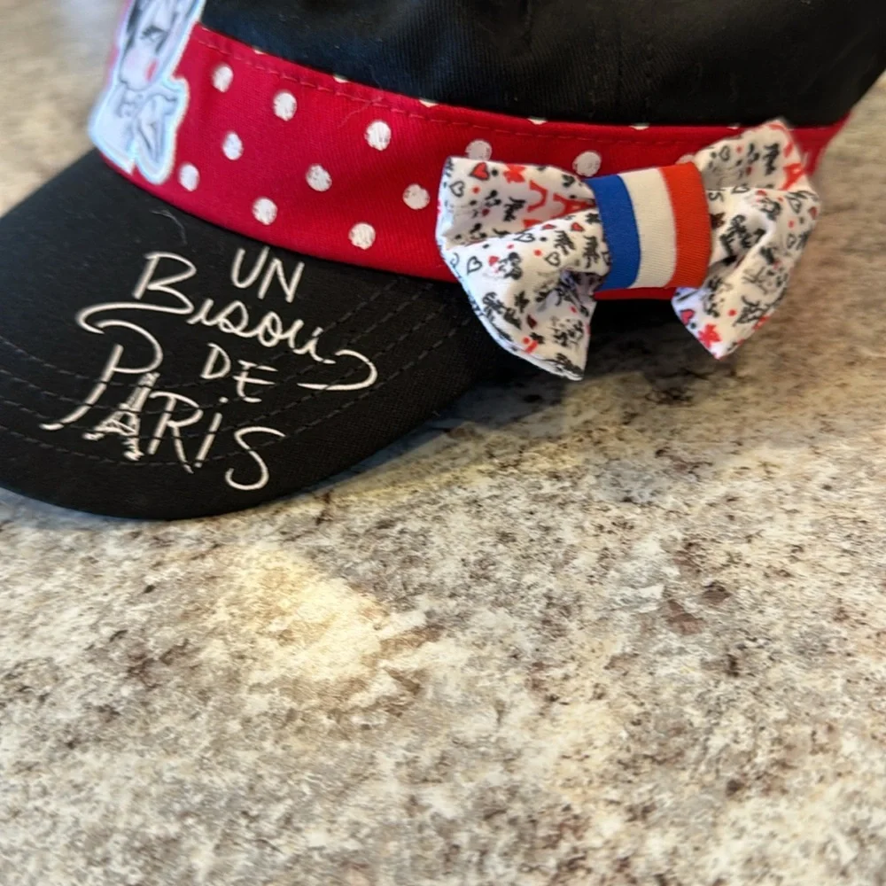 Disney Parks Minnie mouse baseball cap un bison de Paris.